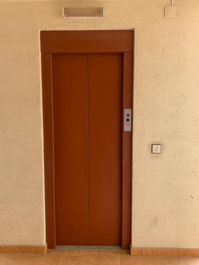 Apartamento De Playa En Santa Margarita. Roses Exterior photo